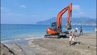 acqua-nera-sulla-spiaggia-di-mercatello-disposta-la-bonifica