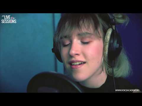 download lagu mp3 mp4 Quin Studio, download lagu Quin Studio gratis, unduh video klip Quin Studio