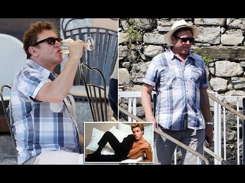 Hungry like the wolf, Simon? Le Bon guzzles wine on holiday