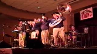 HIGH SIERRA JAZZ BAND AT BIX 2008 "SUNDOWN MAMA" EARLE McKEE (VOCAL) "KANSAS CITY STOMPS"