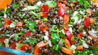 סלט עדשים שחורות וירקות טבעוני בריא Vegan black lentil salad and healthy vegetables בקלי קלות-הערוץ (ליהי קרויץ - מטבח בקלי קלות) - התמונה מוצגת ישירות מתוך אתר האינטרנט יוטיוב. זכויות היוצרים בתמונה שייכות ליוצרה. קישור קרדיט למקור התוכן נמצא בתוך דף הסרטון