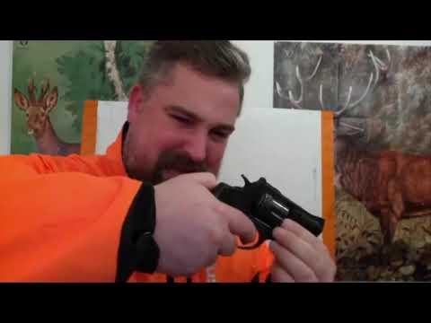 Prüfungssimulation Waffenhandhabung beim Revolver