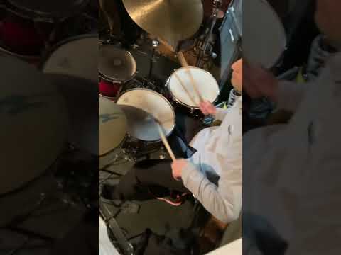 鉄腕アトムで10万馬力なドラムソロ。#drum #ドラム #drumsolo #ドラムソロ #jazz #ジャズ #jazzdrum #ジャズドラム #astroboy #鉄腕アトム