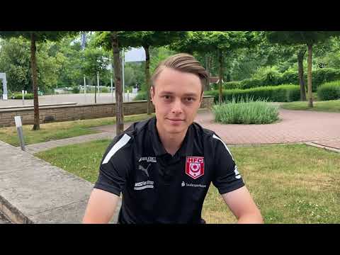 Co-Trainer Max Bergmann gibt Einblicke ins Trainingslager. Heute: Der Anreisetag.