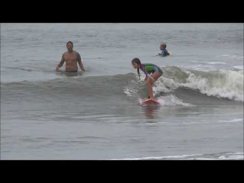 1° video de Surf  - Luara Mandelli
