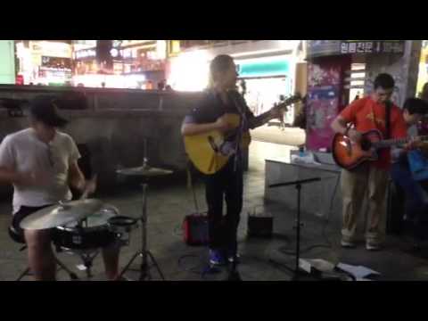 Hongdae Street Performance - Maroon 5 Sunday Morning