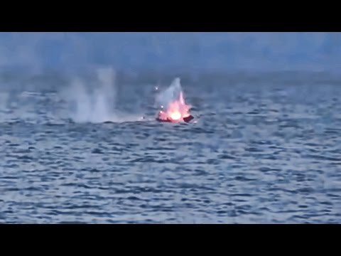 Mark 38 Machine Gun Hits Small Boat Targets • US Navy