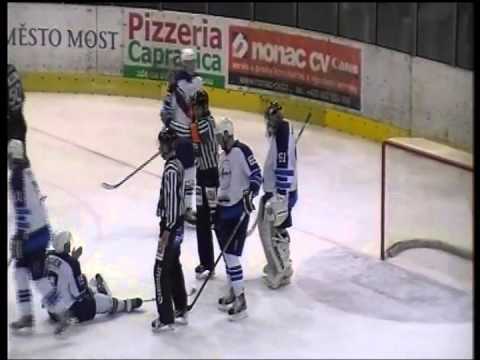 Stížnost HC Berounští Medvědi, 18.1.2014, video 1