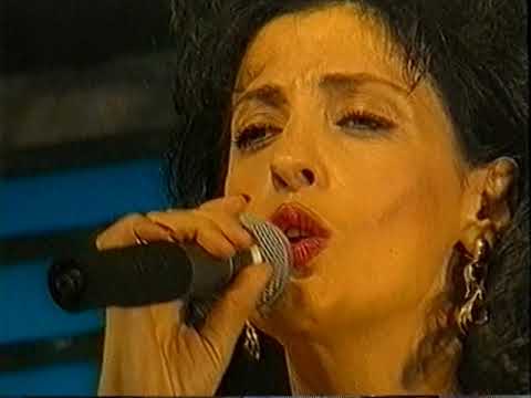 AMELA ZUKOVIĆ - Daruj mi ga Bože - FESTIVAL NARODNE MUZIKE BIHAĆ 1998