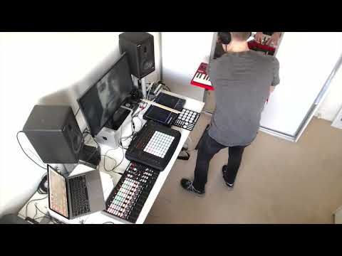 Sol Flare live with Push 2, Akai APC40 and more