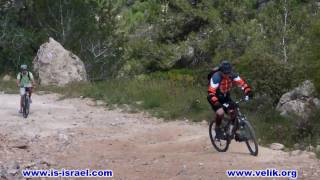 preview picture of video 'Mountain biking. Israel. Mesilat Zion - Beit Meir (Jewish Mount)'