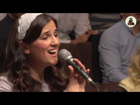 Lucy Bogdan -  Se duce viata ca un vis