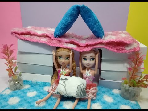 Blanket fort ! Elsa & Anna toddlers - indoor fun building & playing