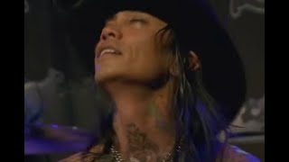 Buckcherry - I Don&#39;t Give A F**k - Live