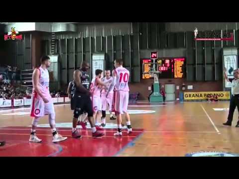 Highlights di Dinamica Generale Mantova - Angelico Biella col commento di Alberto Carmone