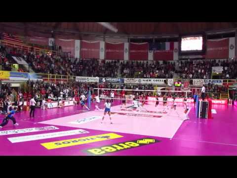 17/11/13 Video highlights UYBA - Casalmaggiore 3-2