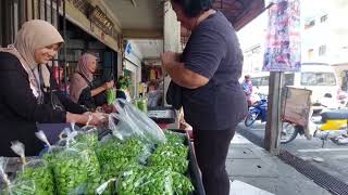 30 06 66 ติดใจสะตอถิ่นเบตงนักท่องเที่ยวมาเลย์สิงคโปร์ แห่ซื้อติดมือกลับประเทศ 30 06 66 ติดใจสะตอถิ่นเบตงนักท่องเที่ยวมาเลย์สิงคโปร์ แห่ซื้อติดมือกลับประเทศ