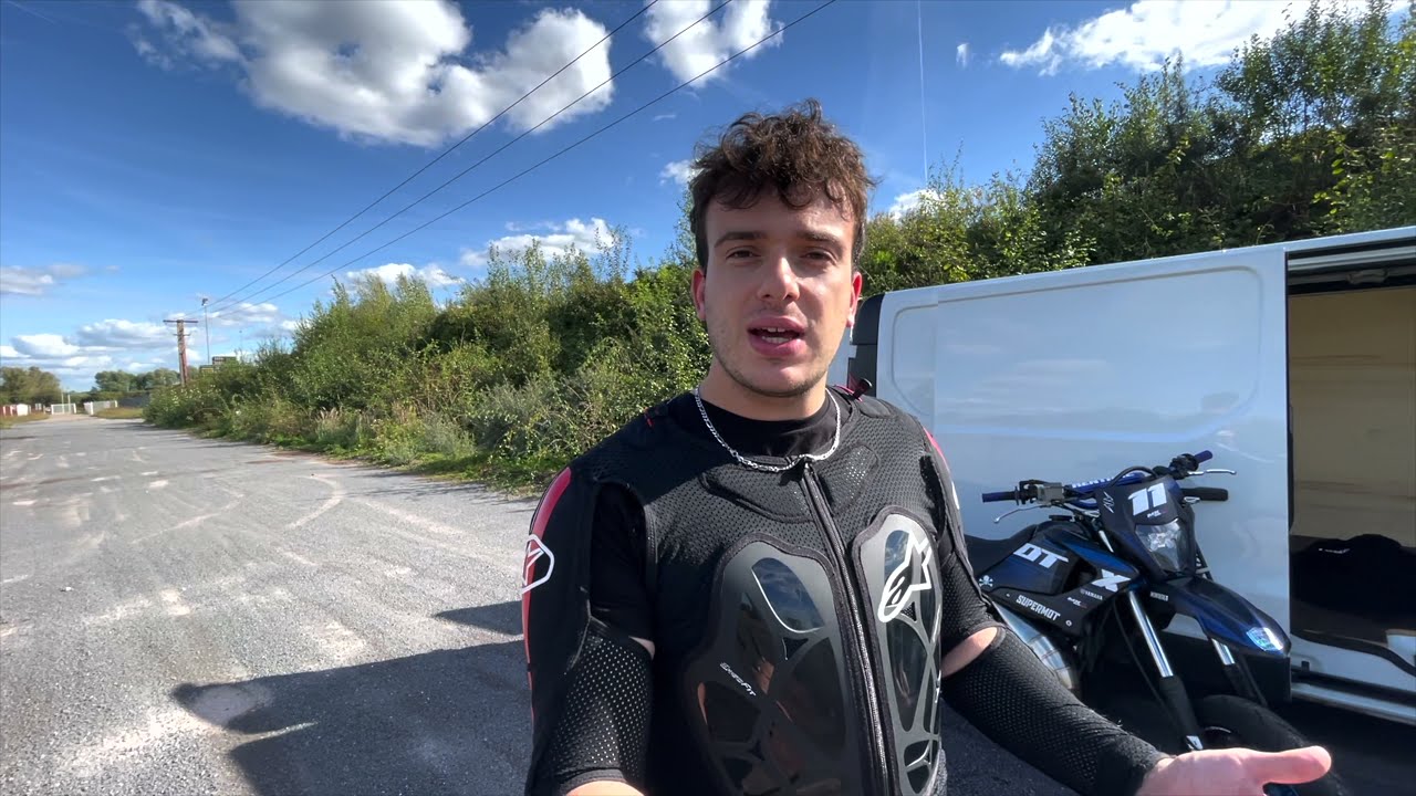 KIKANINAC ET LE GILET DE PROTECTION MOTO