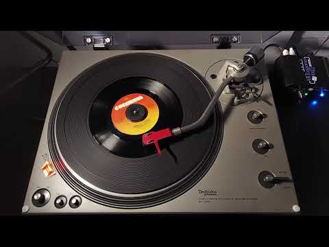 "Down Under" - Men at Work [Columbia, 1982] 45 RPM Vinyl rip