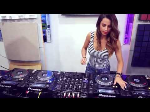 Juicy M & 4 decks