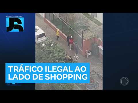 Polícia fecha ponto de venda de drogas em frente a shopping de luxo em SP