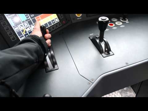 Führerstand PESA Link (DB BR631) auf der Innotrans 2014