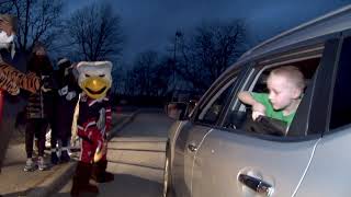 [GR] Griffins Drive-Thru Teddy Toss