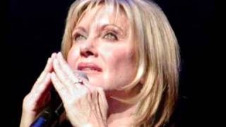 olivia newton john not gonna give in to it live 1999