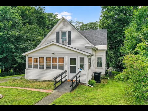 2 Dartmouth St, Troy, NY 12180
