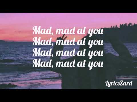 Noah Cyrus - Mad At You ft. Gallant (Lyrics)