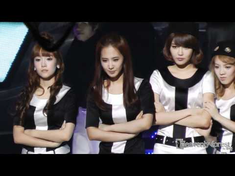[Fancam] 10.11.05 SNSD - monitor
