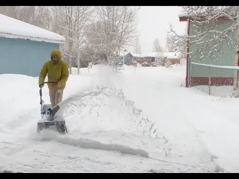 Snow Joe iON18SB Cordless Single Stage Snow Blower 18" 40 Volt Review and Test