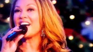 Vanessa Williams sings, &quot;Do you hear what I hear&quot;, on the talk on cbs