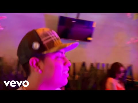 Grupo Los Kiero De Edgar Zacary - Cumbia Reina (Official Music Video)