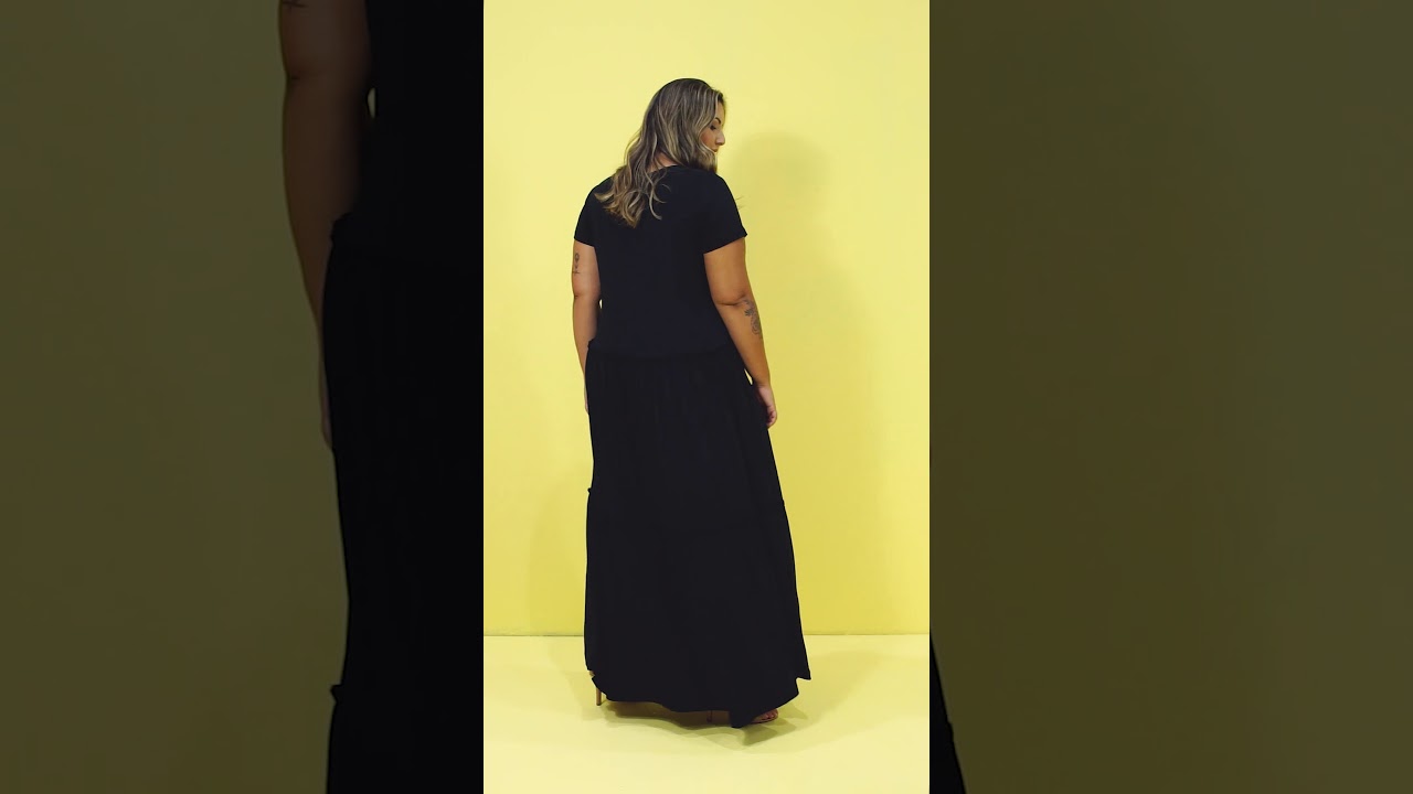 Watch Now Vestido Longo Três Marias Preto Plus Size Vestido Longo Três Marias Preto Plus Size