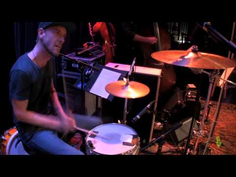 Shakey Graves - "Call It Heaven" (eTown webisode #691)