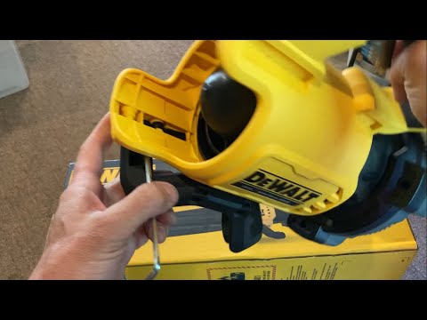 Dewalt DCBL722 Blower remove nozzle attachment by releasing the lock