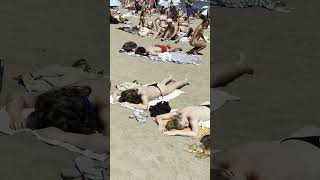 Download lagu 🇪🇸 Chilling at Barcelona beach Spain mp3