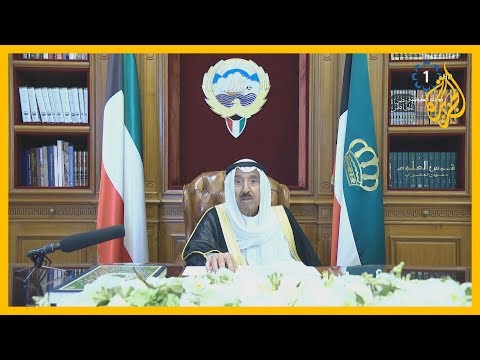 أمير الكويت يدعو إلى ضرورة الالتزام بتعليمات الحظر الكلي لمواجهة جائحة كورونا