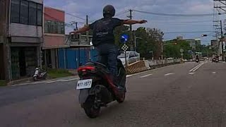 我真的會飛阿！