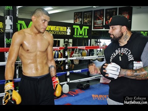 Jose Uzcategui training at the Mayweather Boxing Club ahead of PBC showdown vs. Julius Jackson