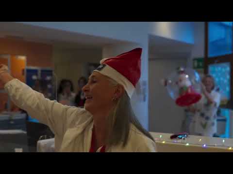 Flash mob natalizio all'ospedale pediatrico Meyer
