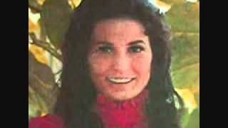 loretta lynn"woman a day"