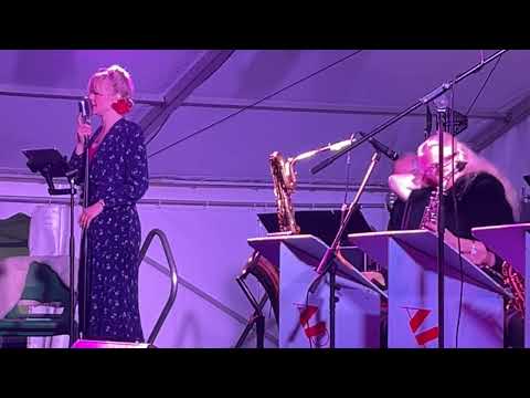 Kitty Mazinsky 1940s showreel live with Apollo Big Band