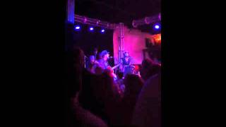 Norah Jones and the Little Willies performing Lovesick Blues