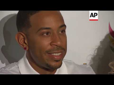 Carrie Underwood and Ludacris to co-write song for the Super Bowl