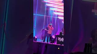 Download lagu Raabta - Sargam ❤️😍 Arijit Singh Live at Pune mp3