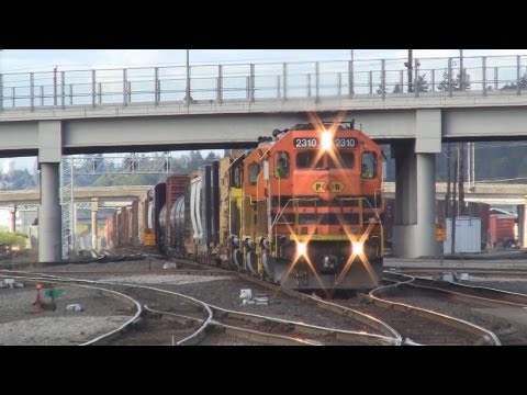 HD PNWR Manifest Rolls Through Vancouver
