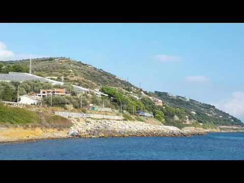 E.464 IN NUOVA LIVREA TRENITALIA CON REGIONALE TRANSITA A S.LORENZO AL MARE.(IM)1-11- 2016