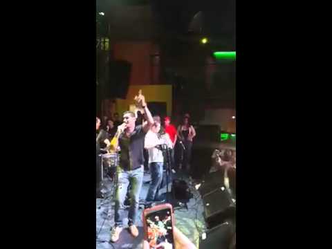 Que Importa Si Tu Te Vas (en vivo )